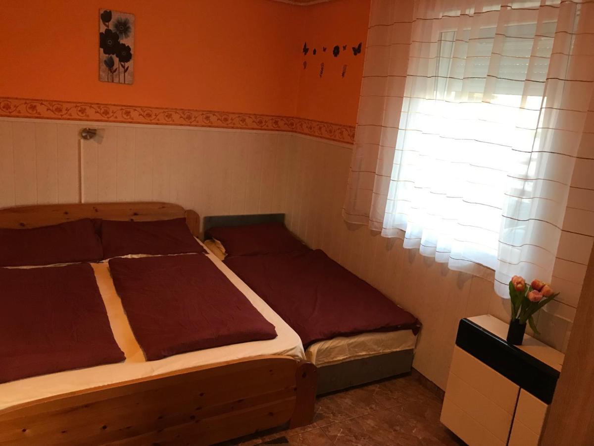 Summer Apartman Hajduszoboszlo Exterior photo